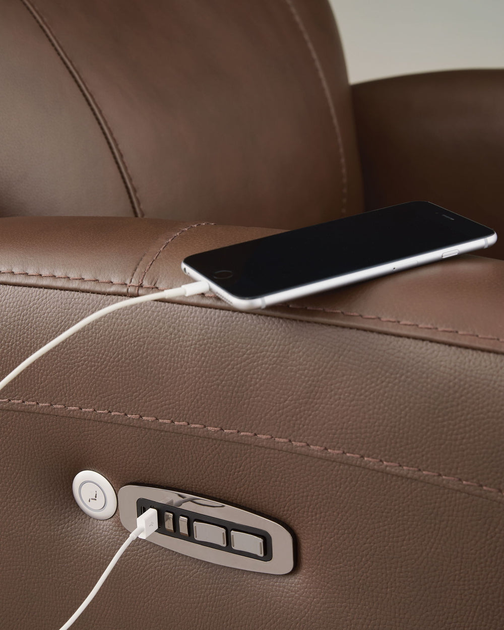 Pincara - Power AutoGlide Recliner With Audio System - Umber
