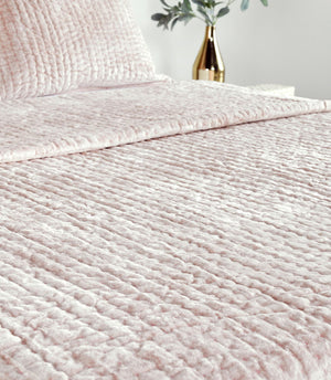 Bari - Velvet Quilt