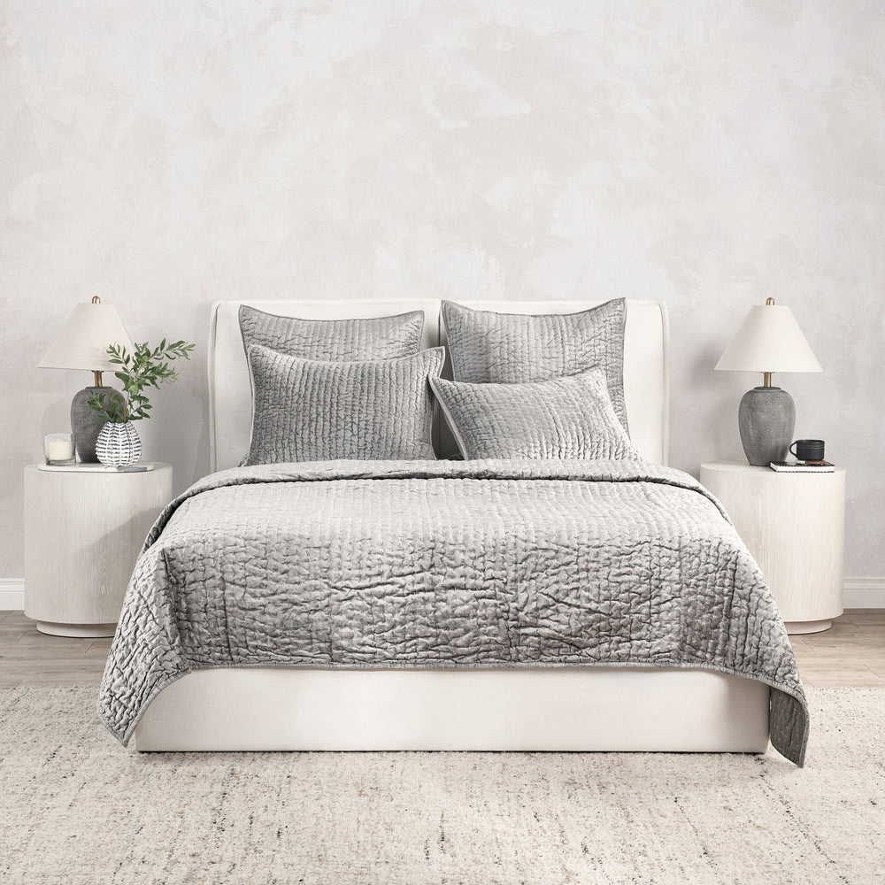 Bari - Velvet Sham - Gray
