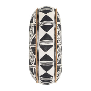 Nubia - 18" Round Pillow - Black / White