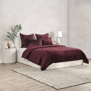 Bari - Velvet Quilt - Port