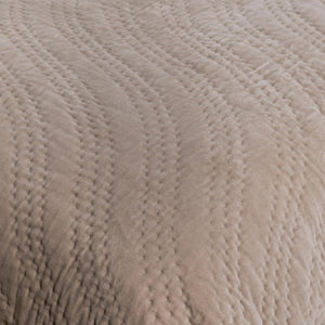 Elms - Velvet Quilt
