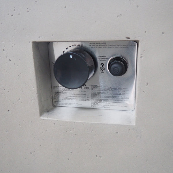 Outdoor Patio Square Gas Burning Concrete Fire Pit 40, 000 Btu