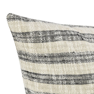 Linna - 24" x 24" Pillow - Natural / Black
