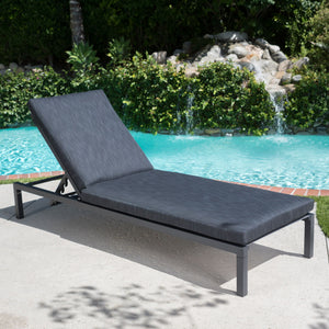Modern Chaise Lounge With Wate Resistant Fabric Cushions