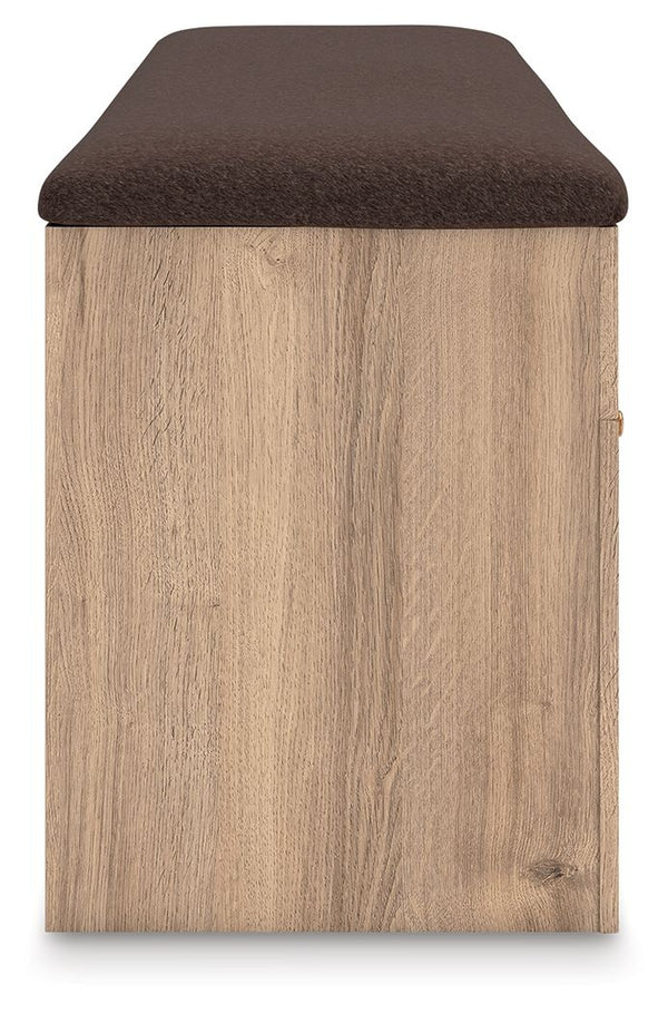 Kinlanni - Bedroom Upholstered Storage Bench - Tan / Brown