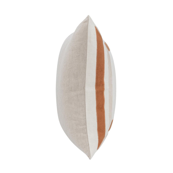 Maybrook - 22" x 22" Pillow - Ivory / Natural