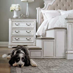 Magnolia Manor - Pet Steps - Antique White