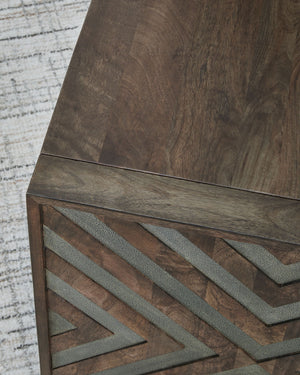 Dreggan - Square End Table - Brown