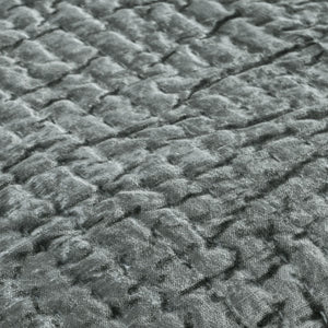 Bari - Velvet Quilt Collection