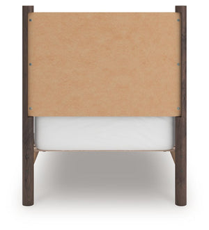 Pamytta - Panel Platform Bedroom Set