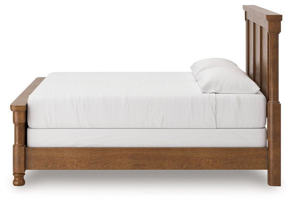Rowlenstown - Poster Bedroom Set