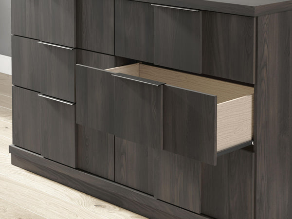 Shaehartin - Six Drawer Dresser