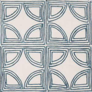 Elea - 22" x 22" Pillow
