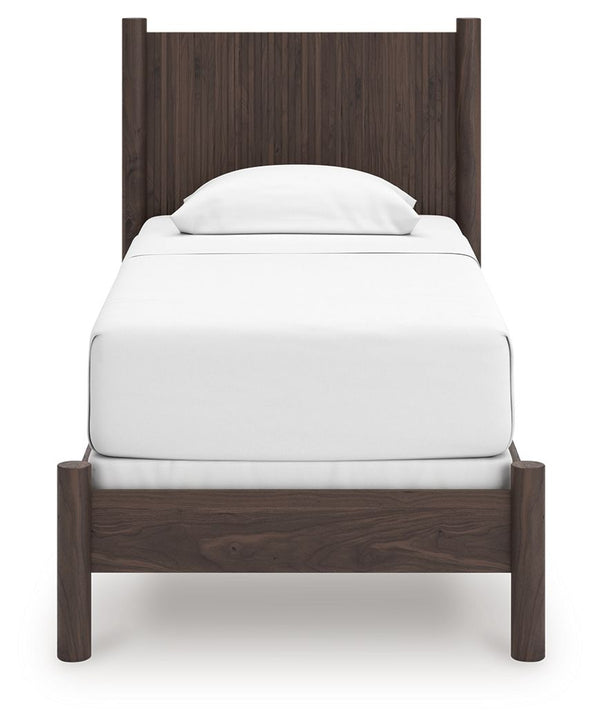 Pamytta - Panel Bedroom Set