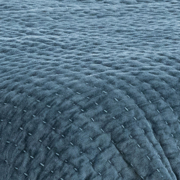 Bari - Velvet Quilt - Stone Blue