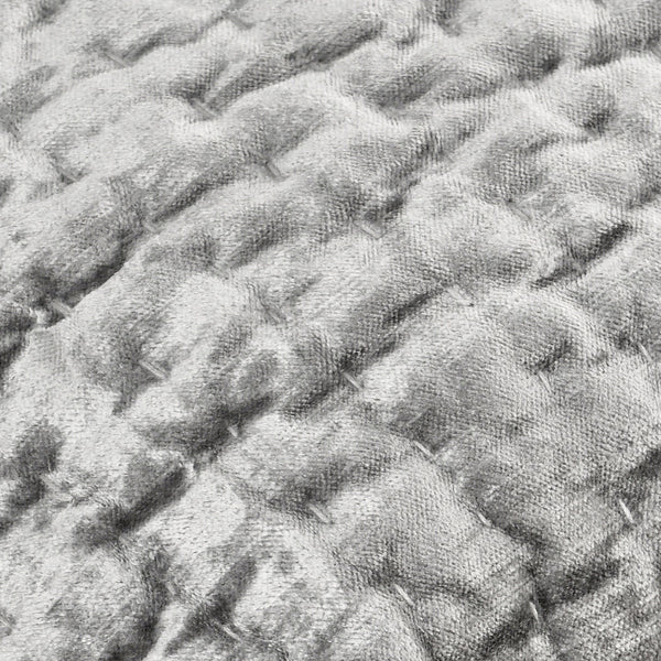 Bari - Velvet Quilt Set