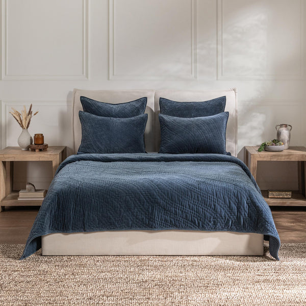Elms - Velvet Quilt