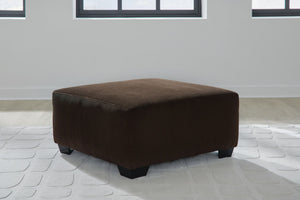 Kimlee - Sectional And Ottoman Set