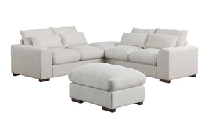 Tatman - Sectional With 2 Ottomans