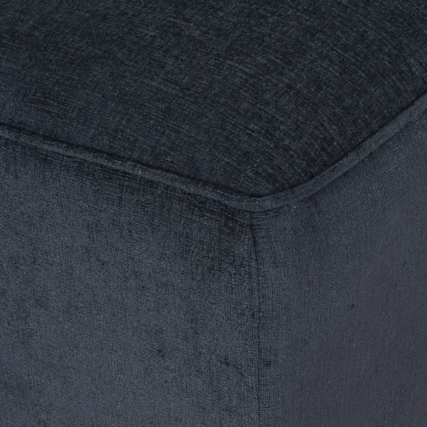 Upholstered Chaise Lounge With Scroll Arms, Turned Legs And 2 Pillows