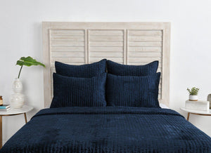 Bari - Velvet Quilt