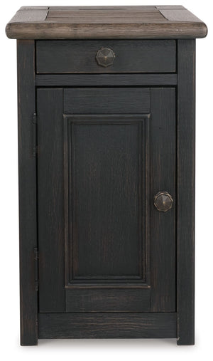 Tyler Creek - Chair Side End Table - Grayish Brown / Black