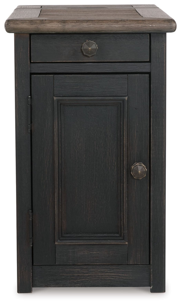 Tyler Creek - Chair Side End Table - Grayish Brown / Black