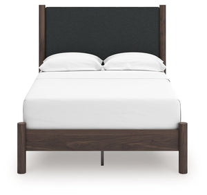 Pamytta - Upholstered Platform Bedroom Set