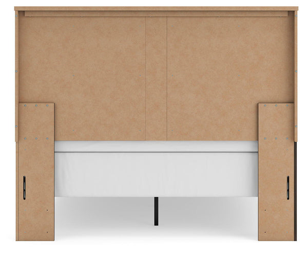 Shaehartin - Panel Bed