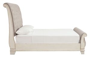 Realyn - Upholstered Sleigh Bed