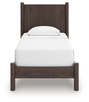 Pamytta - Panel Platform Bedroom Set