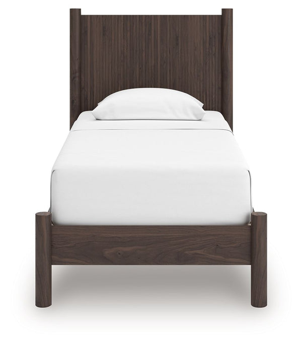 Pamytta - Panel Platform Bedroom Set