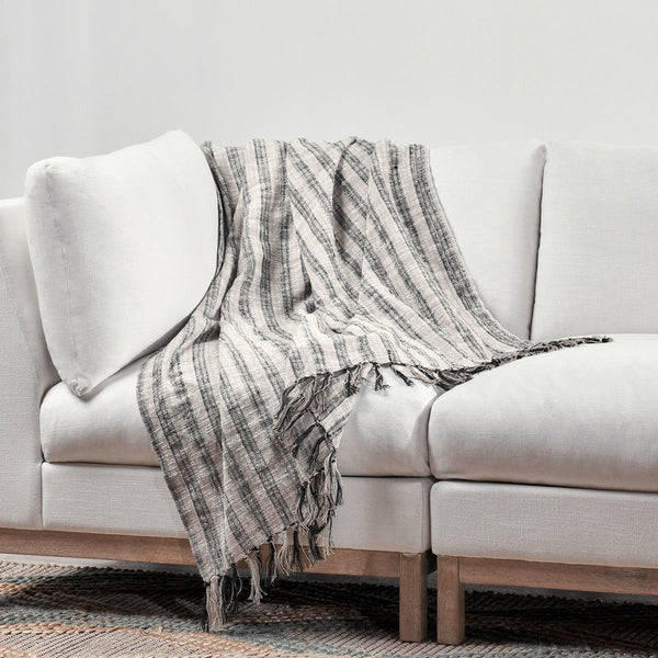 Linna - Throw - Natural / Black