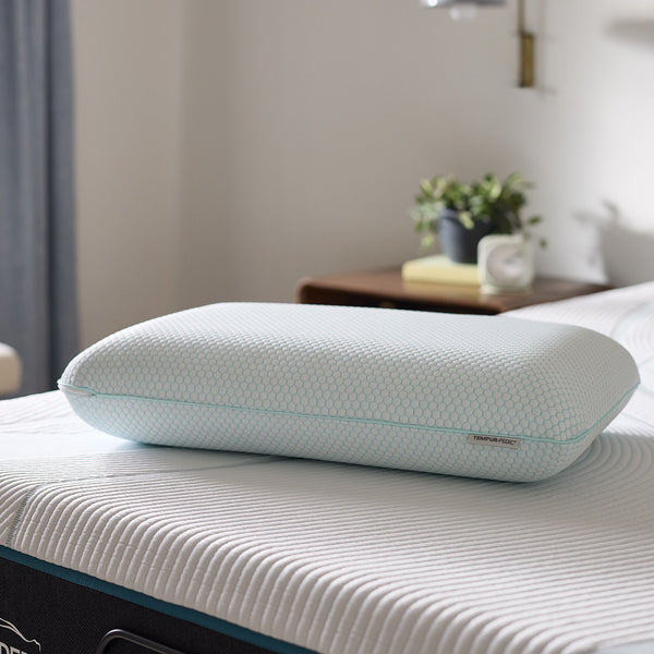 Pillows - Tempur-Pedic Everyday Comfort Pillow - White
