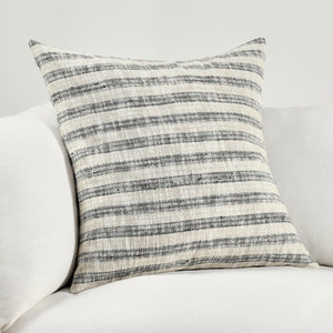 Linna - 24" x 24" Pillow - Natural / Black