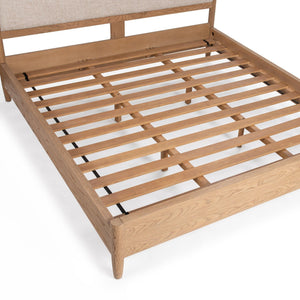 Alisen - Upholstered Bed