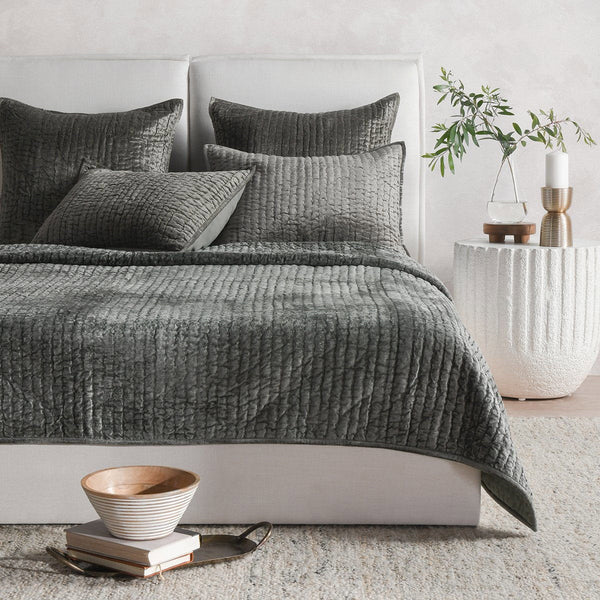 Bari - Velvet Quilt