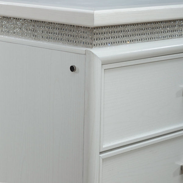 Reflections - 5 Drawer Chest With Lights