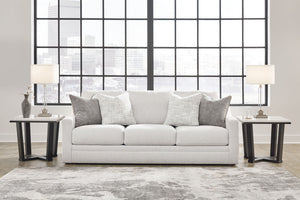 Maitelynn - Sofa - Chalk